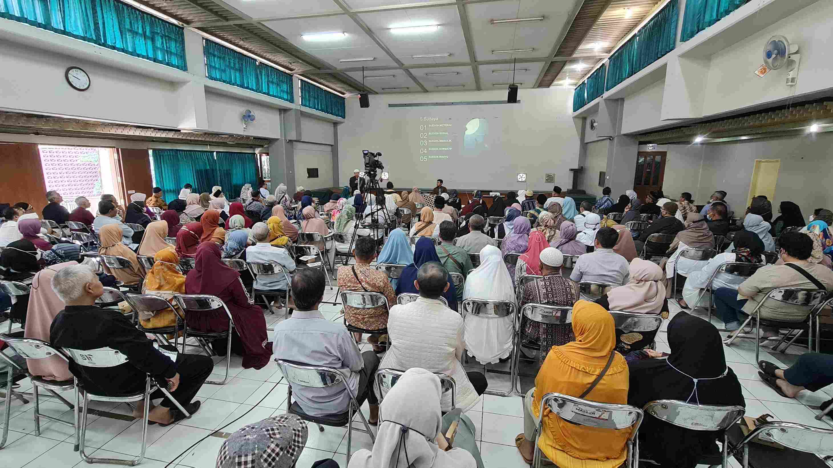 Persiapan Keberangkatan Haji, Mushola Alhijrah Dalung Permai Adakan Manasik Haji 80 Calon Jemaah